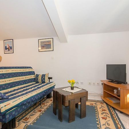 Apartments Antonija ドルヴェニク エクステリア 写真