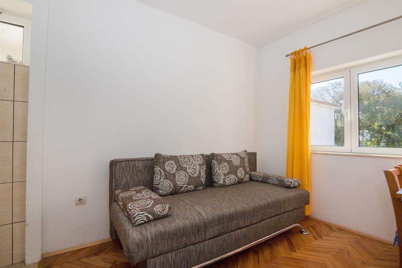 Apartments Antonija ドルヴェニク エクステリア 写真