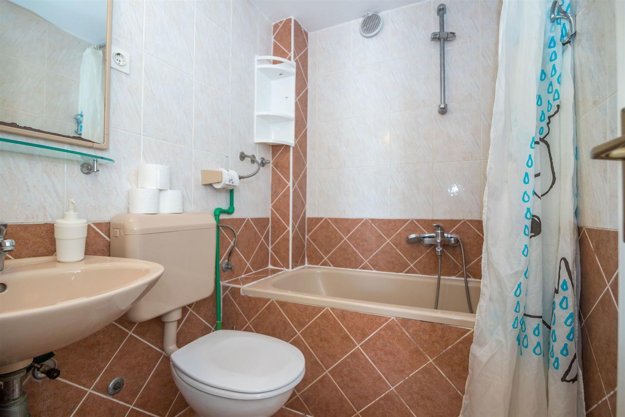 Apartments Antonija ドルヴェニク エクステリア 写真