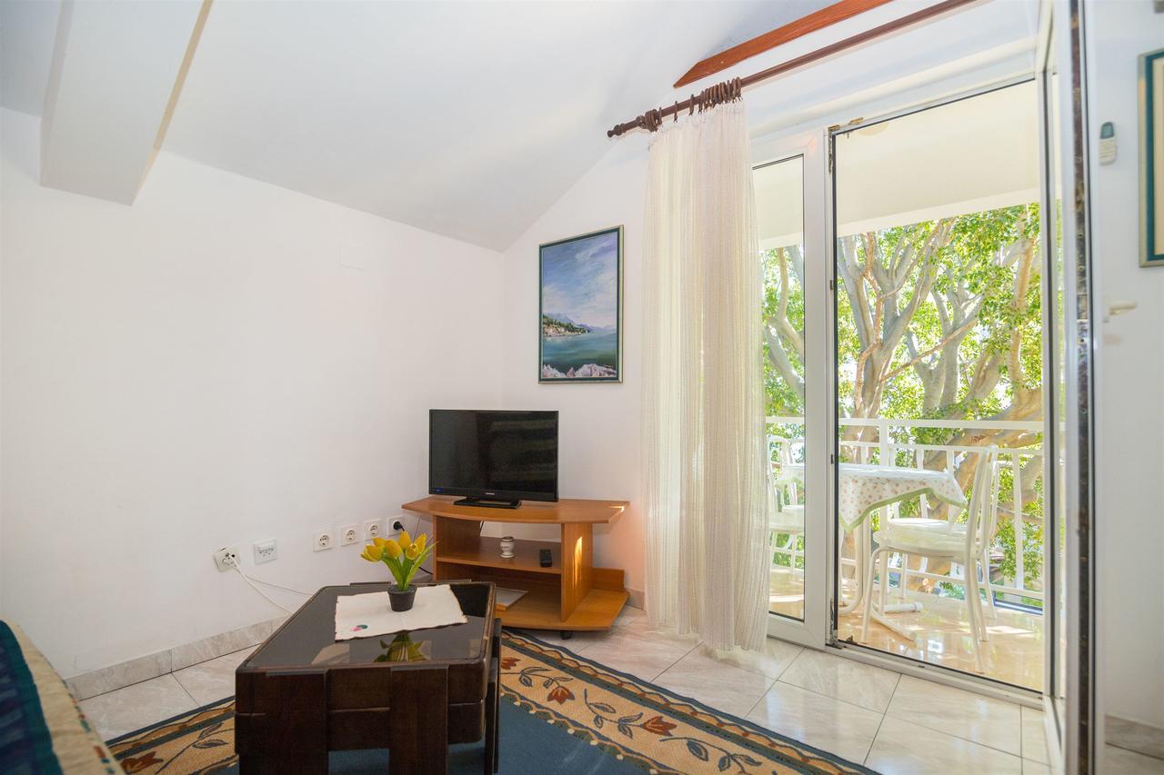 Apartments Antonija ドルヴェニク エクステリア 写真