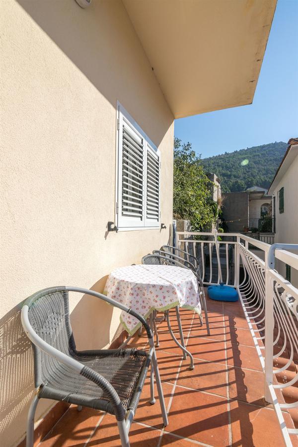 Apartments Antonija ドルヴェニク エクステリア 写真